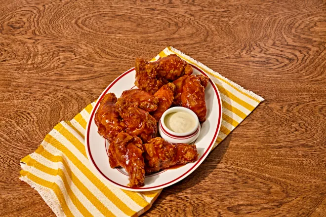 Wings with dipping sauce